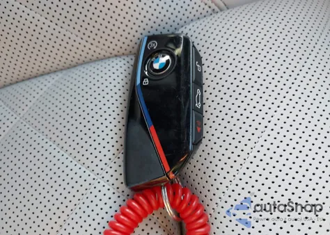 2025 BMW X6 M60I из США, поврежденный, VIN 5UX43EX03S9X19882